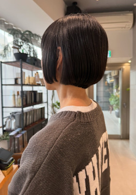 韓国風ボブ/髪質改善/小顔/艶ベージュ/30代/40代