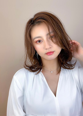 大人レイヤー/ミディアムレイヤースタイル