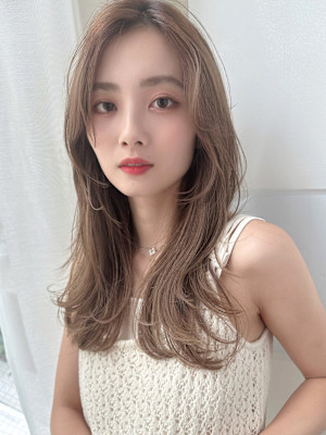 ブリーチなし外ハネロングレイヤーカット小顔シースルーバング