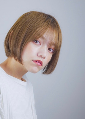 大人ヘアスタイルクールボブ