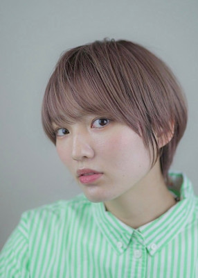 大人ショートヘアスタイル