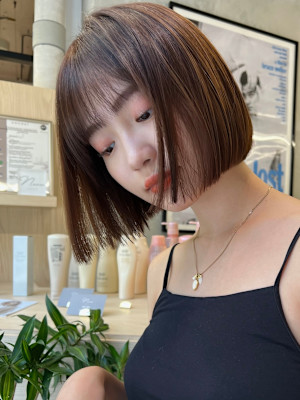 #切りっぱなしボブ #前下りボブ #透明感カラー #白髪染め