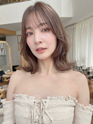 ブリーチなし外ハネミディアムレイヤーカット小顔鎖骨ミディアム