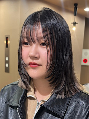 顔周りレイヤー/レイヤーカット/ミディアムレイヤー