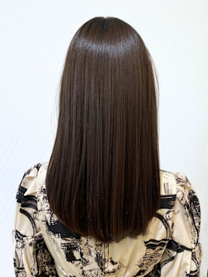 ダークグレーカラー