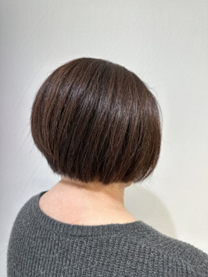 ショートボブ