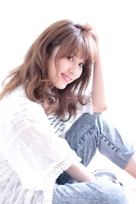 ふんわりカールスタイル