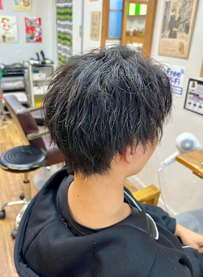 シャドウパーマ　センターパート　ウルフ