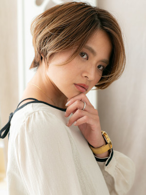 ヘーゼルブラウンハイライトマッシュショートボブ20代30代