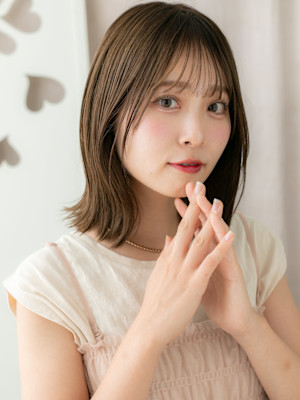 くびれミディアム小顔クラゲヘアーウルフボブディ20代30代