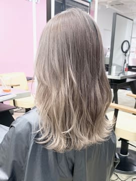 ホワイトベージュ/セミディ