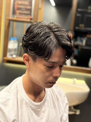 メンズ　パーマ　毛流れ　シチサン