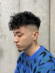 スペインカール　メンズパーマ　ツイストパーマ　フェード　