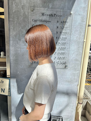 艶やかカッパーオレンジのミニボブ