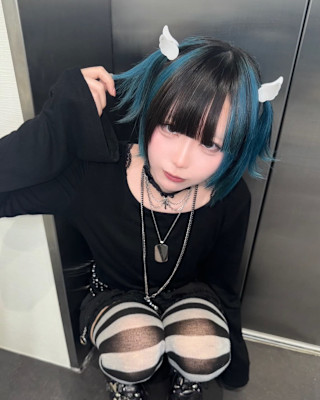 セクションカラー　ケアブリーチ　ブリーチカラー　原宿/表参道