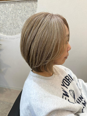 脱白髪カラー&レイヤーボブ