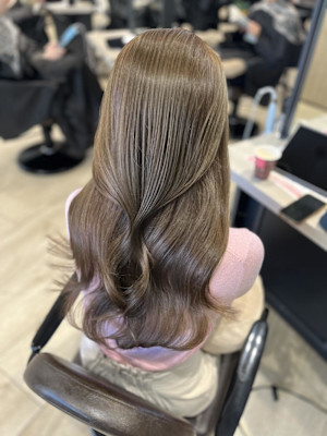 Mako ヘーゼルベージュ くすみカラー ブリーチなし 銀座