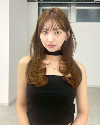 レイヤーカット アッシュグレージュ 顔周り　小顔 韓国ヘア