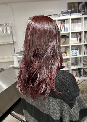 ブリーチ無しレッドカラー/レイヤー/巻き髪/艶感カラー