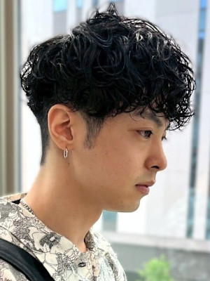 ツーブロック 波巻きスパイラルパーマ 束感 20代 30代