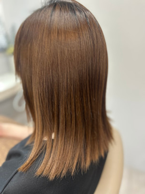 ハイトーン外ハネミディアムボブ♪