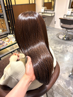 ラベンダーブラウン　ブラウンカラー　艶カラー　髪質改善