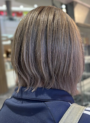 ミルクティーベージュ