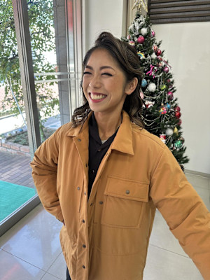 かきあげヘアースタイル(ボディビル大会)