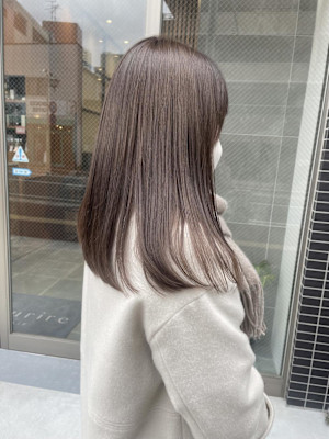 チョコレートブラウンカラー