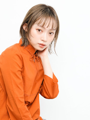 hum立川×ミディアムヘア