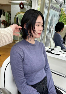 【レイヤーボブ×インナーカラー】