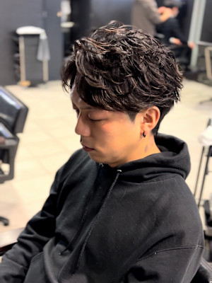 センターパート×ニュアンスパーマ×フェザーパーマ×men's