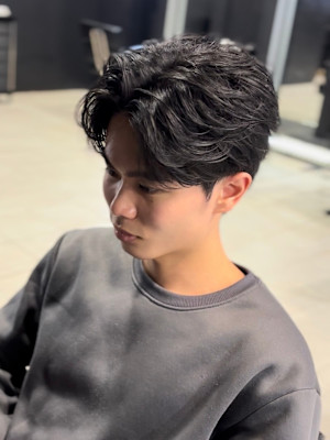 センターパート×ニュアンスパーマ×フェザーパーマ×men's