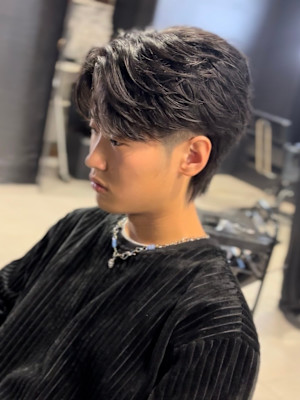 センターパート×ニュアンスパーマ×フェザーパーマ×men's