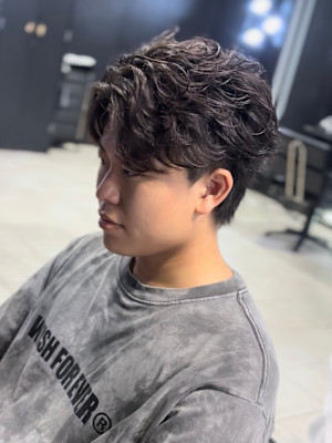 センターパート×ニュアンスパーマ×フェザーパーマ×men's