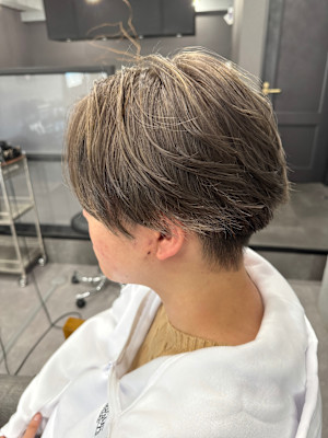 WAVY 桜木町 センターパート×グレーシルバー