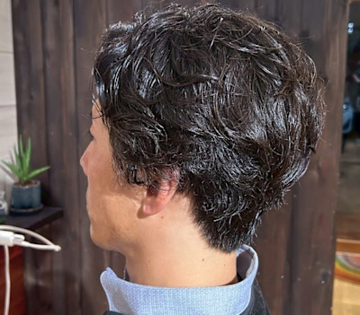 大人のニュアンスショート × セミウェット質感