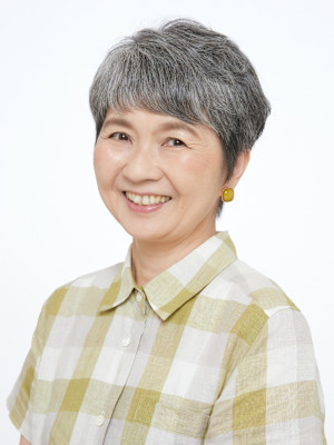 50代・60代に人気◎白髪を活かしたショート