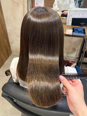 つやカラーとオージュアトリートメント