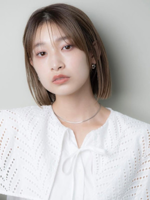 やわらかストレートボブ