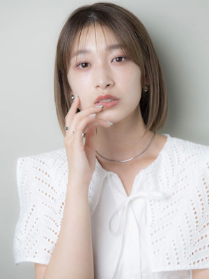 やわらかストレートボブ