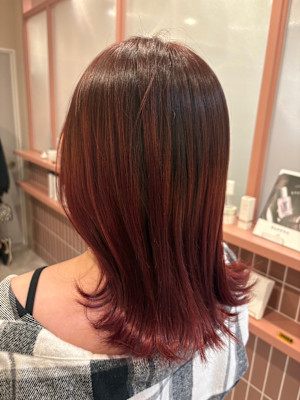 ミディアムレイヤー　大人ボルドーカラー