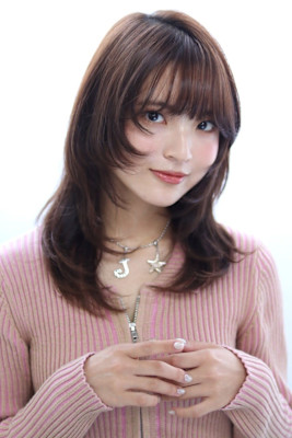 【20代30代40代】ミディアムレイヤー/小顔ヘア