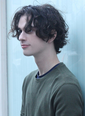 アッシュブラックウルフマッシュパーマハイライト波巻きショート