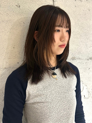 【YOKE】ミディアムレイヤーナチュラルブラウン前髪顔周り