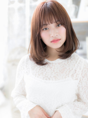 フェザーバングくせ毛風内巻きワンカール　ヘーゼルブラウン