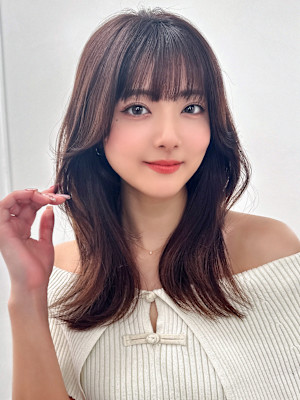 くびれヘア×韓国風×ふんわりシルエット