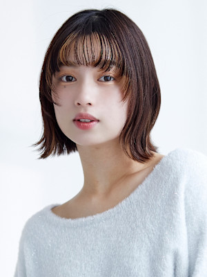 外ハネボブ×インナーカラー×レイヤーカット