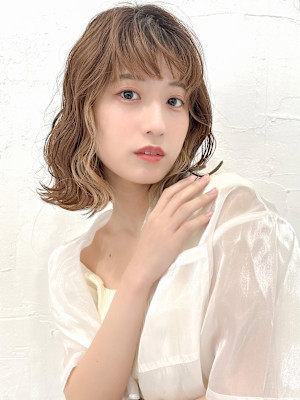 ぱつっとボブ×ふんわりウェーブ
