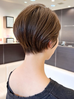 大人ナチュラルショート